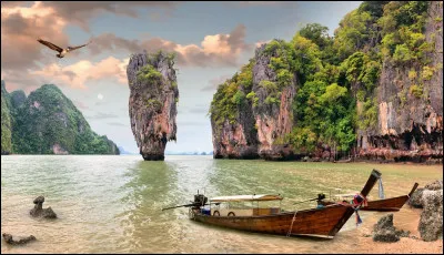 Géographie : Dans quel pays peut-on admirer le site de Khao Phing Kan ?