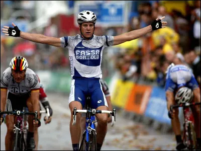 Ce sprinter est devenu en 2010 le deuxième italien, après Franco Bitossi, à remporter le classement par points :