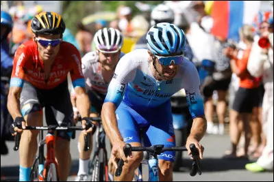 Terminons par des éditions récentes de la Grande Boucle : ce coureur a remporté le classement par points en 2017 mais a échoué à obtenir un second succès, terminant notamment 2e en 2021 :