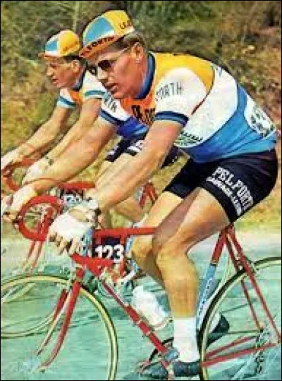 Ce coureur néerlandais, maillot vert en 1964, 1965 et 1967, a été le premier à remporter trois fois le classement par points :