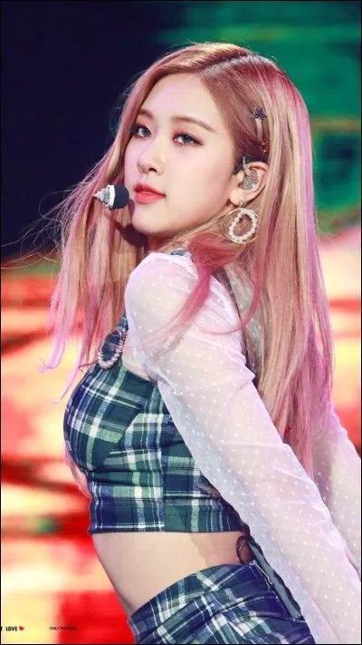 Quel est son rôle dans le groupe Blackpink ?