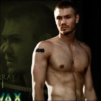 Qui, Lucas demande t-il d'pouser, mais qui refuse ?