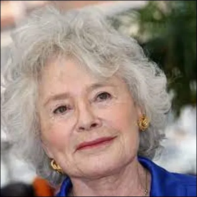 Journaliste et femme de lettres, Claude Sarraute vient de décéder à l'âge de 95 ans. Durant sa carrière elle travailla pour deux journaux. Le premier, un mensuel, ''Psychologie Magazine'', de 1998 à 2004, et le second pour un quotidien, de 1953 à 1986, qui se nomme...