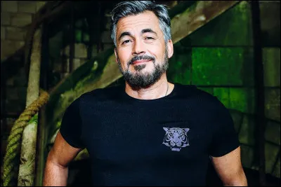 Je présente toujours l'émission :