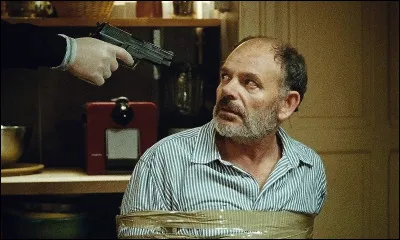 Dans quel film Jean-Pierre Darroussin est-il un chômeur qui se fait voler ?