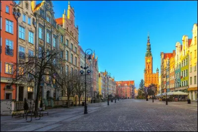 Sur le drapeau polonais, pourquoi les couleurs sont le blanc et le rouge ?