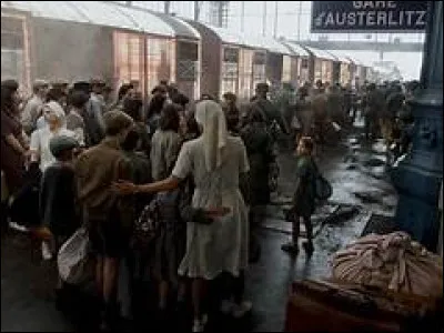 Quel est le nom de la mère de Jo dans le film "La Rafle" ?