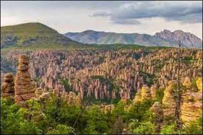 Quel est le nom de ce monument naturel situé en Arizona ?