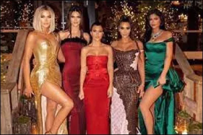 Médias et Divertissements : Lequel n'est pas un prénom d'une des surs Kardashian ?