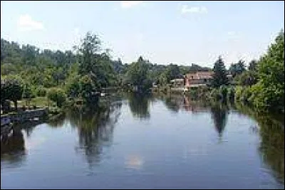 Cette rivière, longue de 107 km, prend sa source à 785 m d'altitude sur le plateau de Millevaches, coule vers l'ouest et se jette dans la Vienne en amont de Limoges :