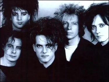 The Cure, groupe de rock et de new wave britannique, ont chant