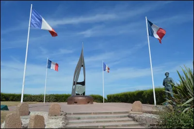 Quelle est la plage où lui et les autres Français ont débarqué ?