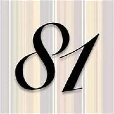 Quelle est la somme des nombres premiers inférieurs à 81 ?