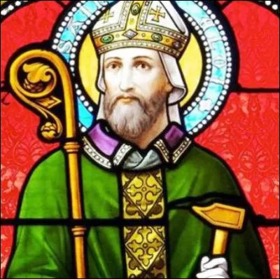 Quel &eacute;v&ecirc;que fran&ccedil;ais a &eacute;t&eacute; ministre des Finances du roi Dagobert Ier ?