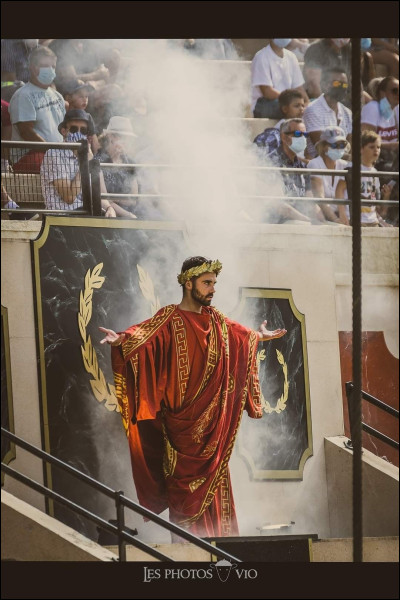 Qui Damien et ses amis doivent-ils affronter lors de la première épreuve ?