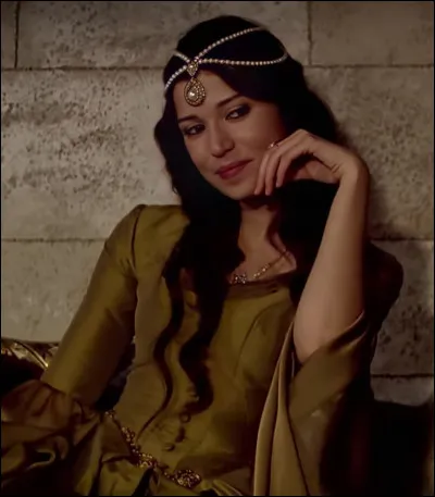 Comment se nomme-t-elle ?