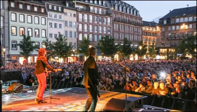 En France, en quelle année a eu lieu la toute première fête de la musique telle qu'on la connaît aujourd'hui ?