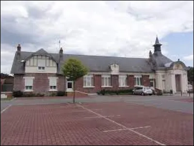 Nous remontons dans les Hauts-de-France, à Autreville. Village de l'arrondissement de Laon, il se situe dans le département ...