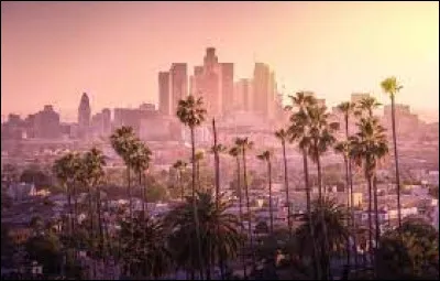 En quelle année la Californie a-t-elle proclamé son indépendance ?