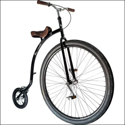 Quel est ce type de bicyclette qui possède une grande roue avant et une petite roue arrière ?
