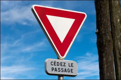 Où trouve-t-on ce panneau le plus couramment ?