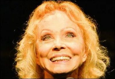 Qui est cette chanteuse dont l'une des chanson s'intitule ''La Source'' ?