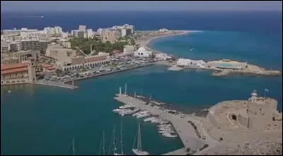 En 4e, nous retombons en Méditerranée, comme de juste ! Quelle est cette île, en bien fâcheuse posture à cause des excès du tourisme ?