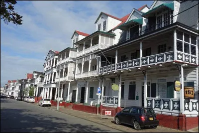 Quelle est la capitale du Suriname ?