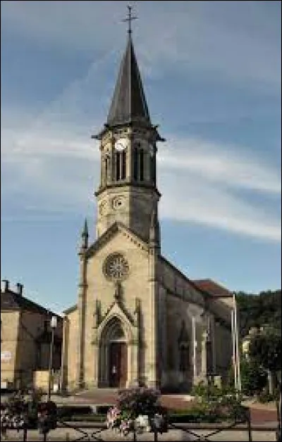 Vous avez sur cette image l'église Saints-Calixte-et-Julien, à Nomexy. Commune de l'agglomération Spinalienne, sur les bords de la Moselle, elle se situe dans le département ...