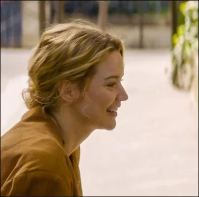 Dans quel film Virginie Efira est-elle en couple avec un homme qui a une fille ?