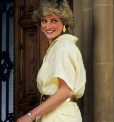 Sous quel pont de Paris l'accident tragique fut fatal à Lady Diana, décédée le 31 août 1997 ?