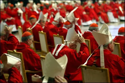 Par qui le pape est-il élu ?