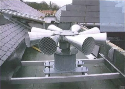 De quelle ville le métal rare hafnium tire-t-il son nom ?