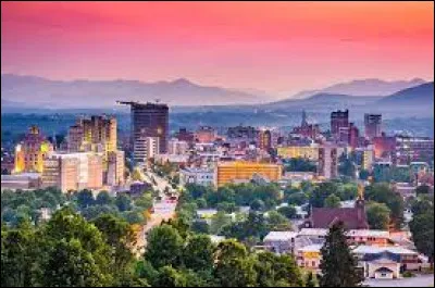 En l'honneur de quel ancien roi la Caroline du Nord tient-elle son nom ?