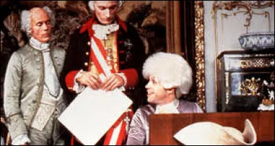 Quel est le surnom donné par l'amour de Mozart à son fiancé au tout début du film ?