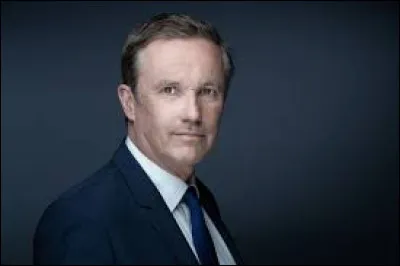Qui est cet homme politique qui a fondé le parti ''Debout la France'' ?