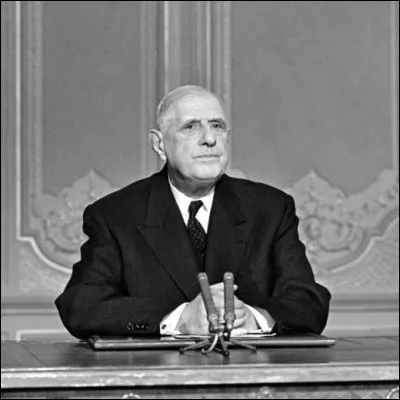 Charles de Gaulle fut le dernier président du Conseil de la IVe République.