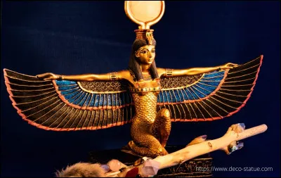 Comment se nomme la déesse égyptienne épouse et sur du roi Osiris ?