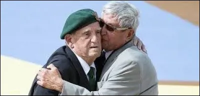 Avec quel soldat allemand entretient-il une amitié après la guerre ?