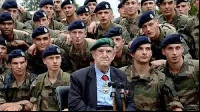 Outre son passé de combattant exceptionnel, pourquoi Léon Gautier est-il célèbre ?