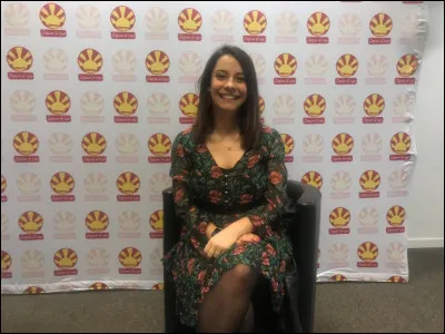 Dans combien de films/s&eacute;ries double-t-elle l'actrice "Vanessa Hudgens" ?