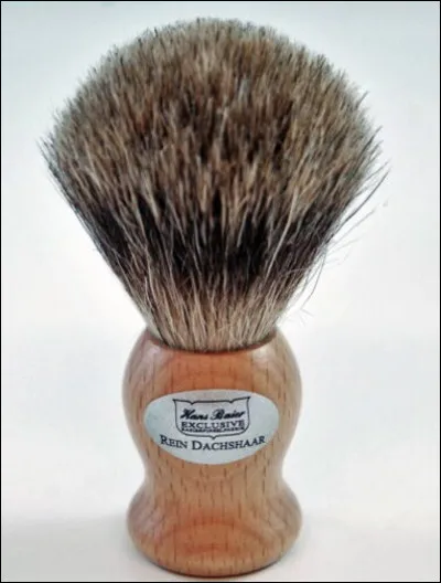 Quel est cet objet destiné à faire mousser le savon à barbe ?