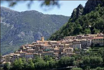 Commune Maralpine, classée parmi les Plus Beaux Villages de France, Sainte-Agnès se situe en région ...