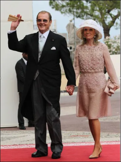 Qui est ce Roger (1927-2017), 7 fois James Bond, anobli en 2003 qui s'est marié 4 fois ?