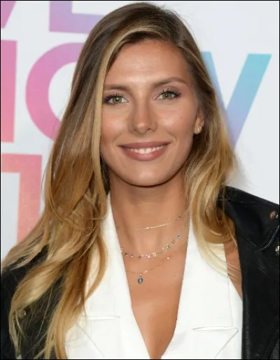 En quelle année Camille Cerf est-elle devenue Miss France ?