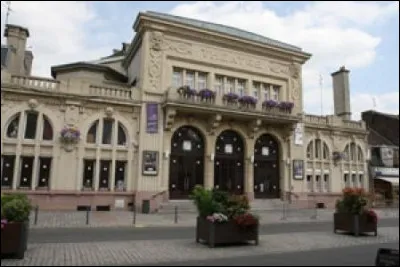 Anzin est une ville de 13 100 habitants ; ancien grand centre industriel, elle appartient à l'agglomération de ...