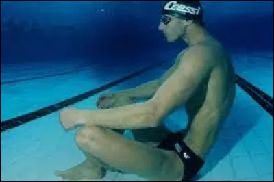 Sports et Loisirs : Quel est le record officiel de durée en apnée statique ?