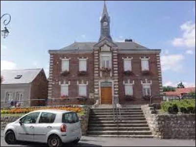 Village des Hauts-de-France, dans l'arrondissement de Saint-Quentin, Montbrehain se situe dans le département ...