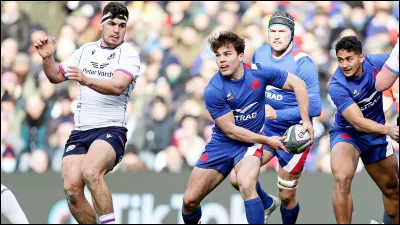 Combien de joueurs y a-t-il dans une équipe de rugby lors du Tournoi des Six Nations ?