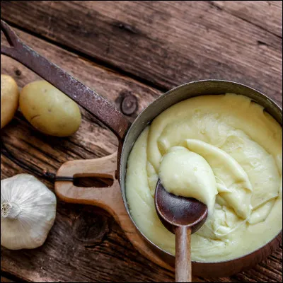 Comment s'appelle la purée, spécialité de l'Aveyron ?
